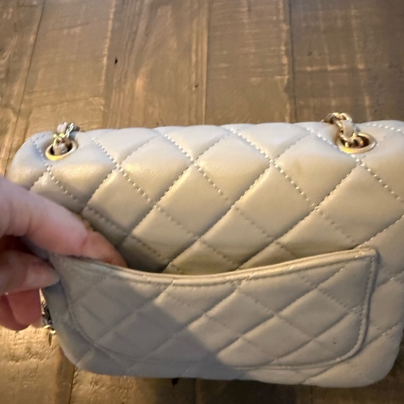 CHANEL 2022 mini pearl crush grey flap quilted handbag - Picture 6 of 11
